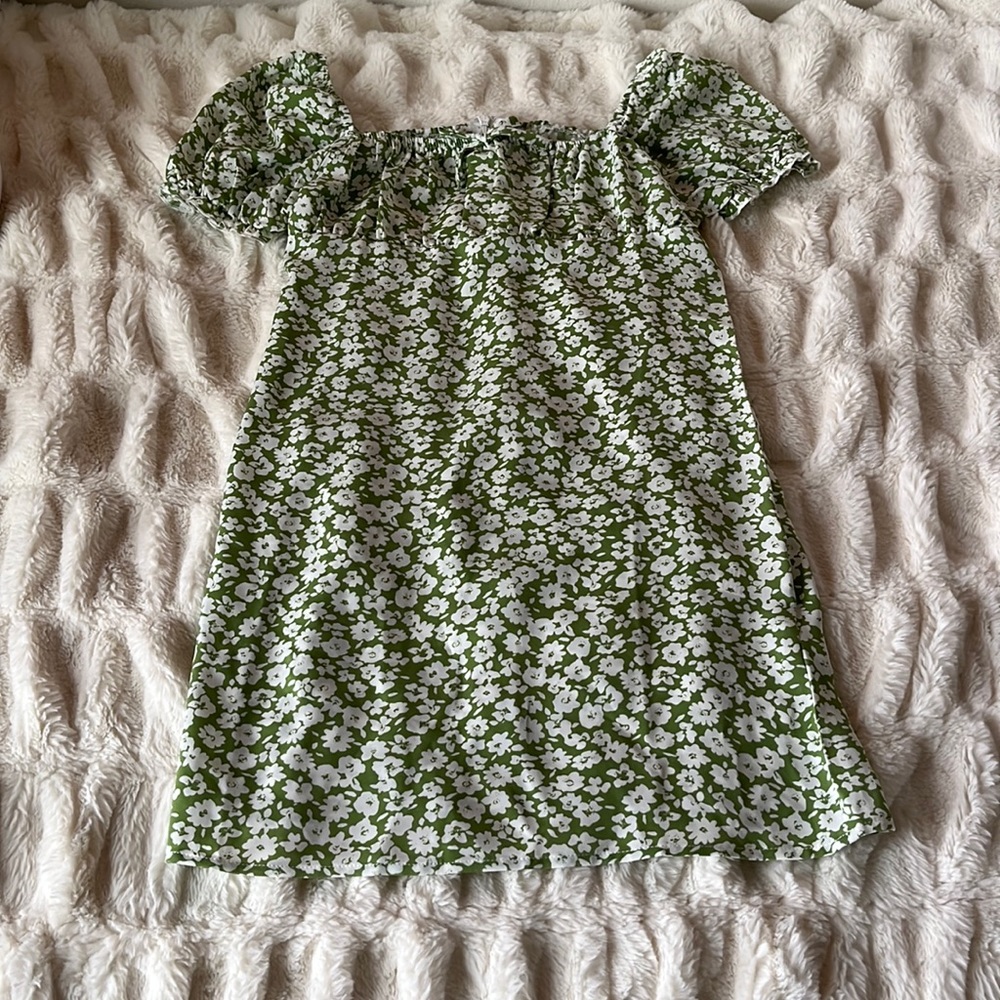 Girls dress
